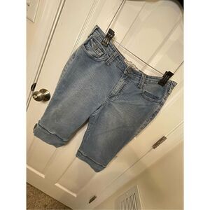 Crafted women’s denim shorts size 14